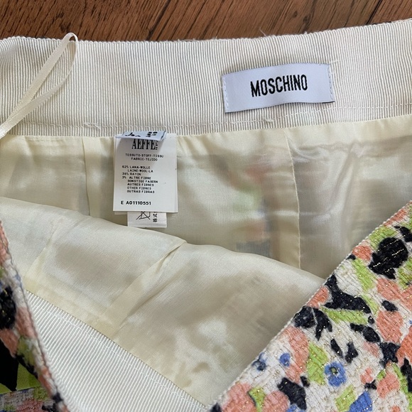 Moschino Aeffe Spa skirt - Picture 6 of 7